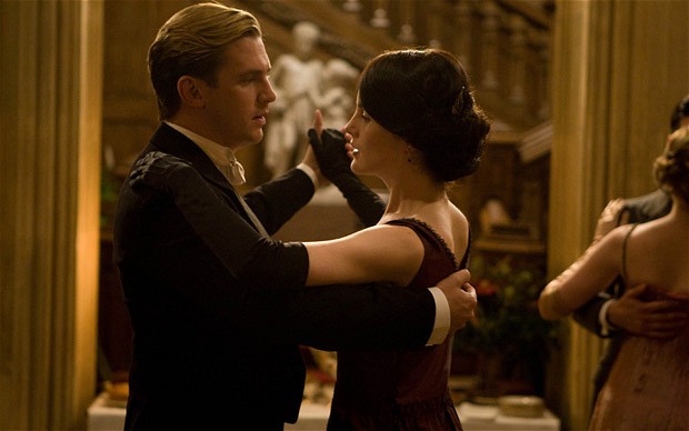 downton-abbey-danc_2071597b